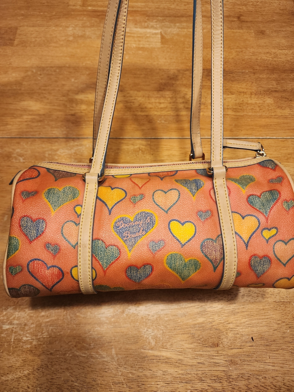vintage Y2K Dooney & Bourke multicolor crayon hearts barrel bag - Picture 3 of 16